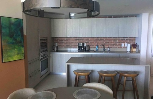 Hollywood South Central Beach Apartment | Oceanfront Hotel 2bdr/2bth balcony ocean/city view