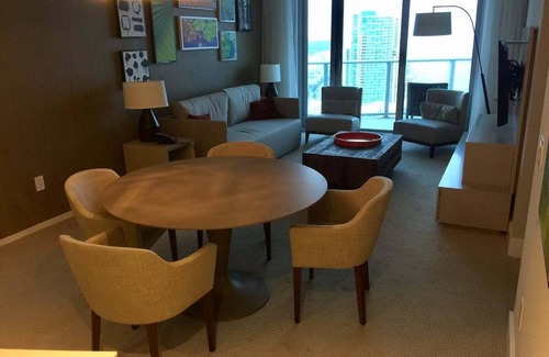 Hollywood South Central Beach Apartment | Oceanfront Hotel 2bdr/2bth balcony ocean/city view