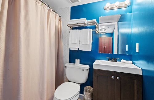 Fort Pierce Hotel | Oceanfront Inn Room #20- Ocean View Balcony, 2 Full Beds