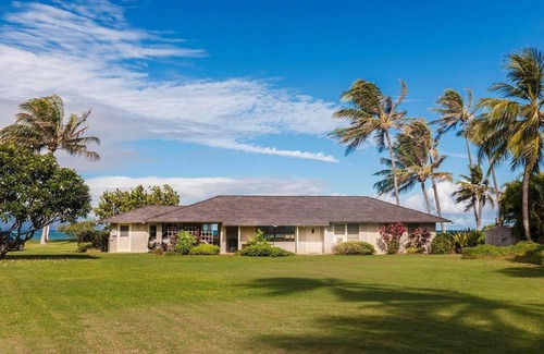 Kahului House | Oceanfront: Large Private Beach House - Maui North Shore
