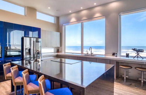 Ocean Cay House | Oceanfront Luxe/BBQ Grill Fire Pit