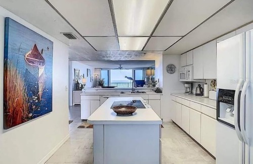 New Smyrna Beach Apartment | Oceanfront Luxury Highrise Condo-13th Floor
