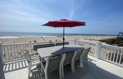 Holgate House | Oceanfront Luxury at the Southern Tip of LBI in Holgate