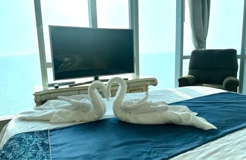North Pattaya Apartment | Oceanfront Luxury Condo in Pattaya with Private Beach and Inifinity Pool - NOT A HOTEL 30 Day Stay Minimum