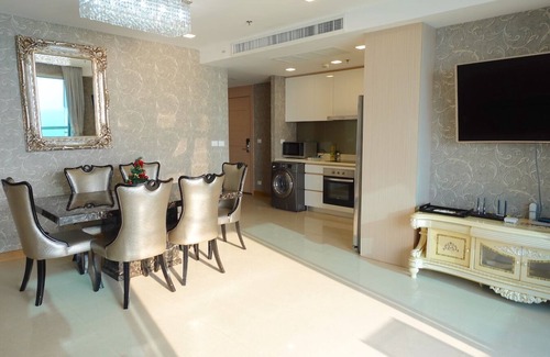 Pattaya Condo | Oceanfront Luxury 2BR Condo with Private Beach and Pool [1 Minute to Beach ]