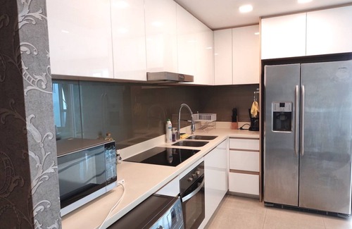 Pattaya Condo | Oceanfront Luxury 2BR Condo with Private Beach and Pool [1 Minute to Beach ]