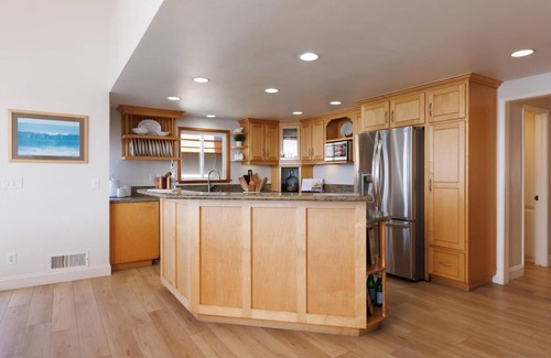 Leucadia House | Oceanfront Luxury with Pool/Spa, Beach Access