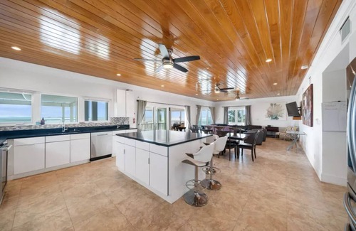 George Town House | Oceanfront mansion, heated infinity pool. 6 double rooms, 11 beds can sleep 18