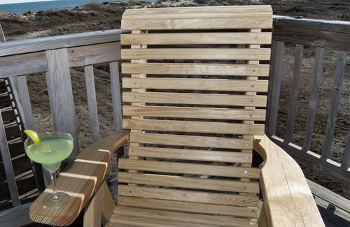 Hatteras Cottage | Oceanfront Margaritaville Cabana - perfect for 2