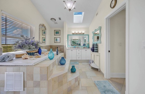Florida House | Oceanfront Nantucket-Style Beach House