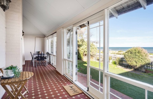 Henley Beach South House | "Oceanfront Oasis: A Tranquil Retreat Steps from the Sea!