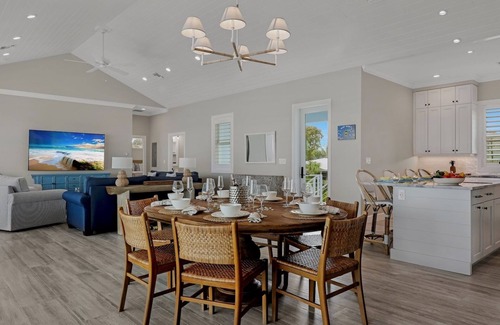 Key West House | *OCEANFRONT OASIS @ KEY HAVEN* Private Home & Pool + LAST KEY SERVICES…