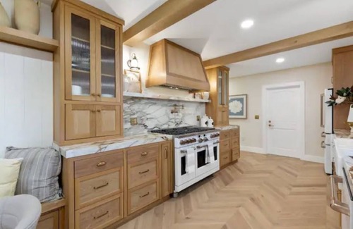 Harbor House | Oceanfront Opulence: Luxurious Retreat near in Long Beach 5beds/5baths Home