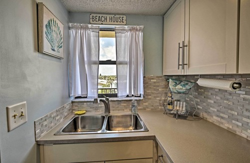 Ormond-by-the-Sea Condo | Oceanfront Ormond Beach Getaway w/Balcony!