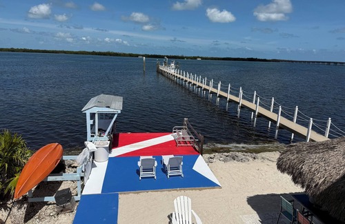 Doctor's Arm House | Oceanfront Paradise w new 365' Dock Huge Tiki and Firepit. Dogs OK