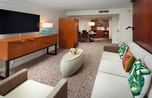 Lihue Resort | Oceanfront - Parlor - Marriott's Kauai Beach Club - Full Resort Access