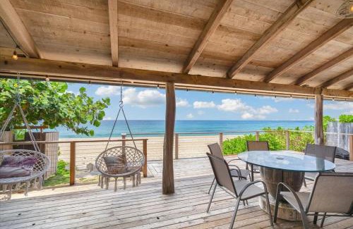 Waialee House | Oceanfront Pipeline Miracle