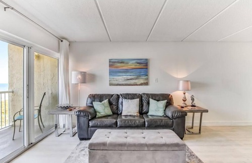 Jacksonville Beach House | Oceanfront Pool and Quiet