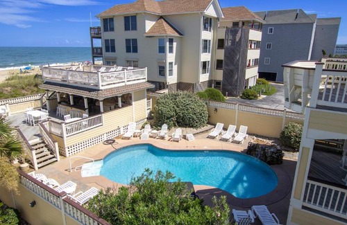 Kill Devil Hills House | OCEANFRONT, Pool, H Tub, Theater Rm, Rec Rm, Prvt Beach access, KD1613, Paradise VI