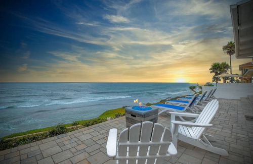 Carlsbad House | Oceanfront | Private Beach Access | BBQ | Sonos