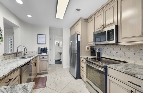 Fernandina Beach Condo | Oceanfront | Renovated Penthouse Villa | Magnificent Intracoastal and Atlantic Views | 3 King Beds