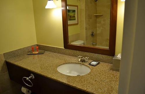 Hanamaulu Hotel | Oceanfront Resort, Lagoon View Hotel Studio unit