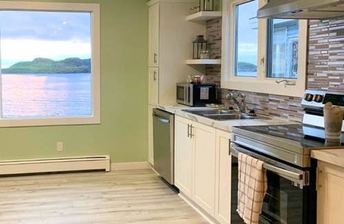 Burnt Cove House | Oceanfront Retreat with Hot Tub & Fire Pit Just 45 Minutes South of St. John's!