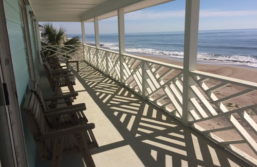 Edisto Island House | Oceanfront Showplace - Island Manor