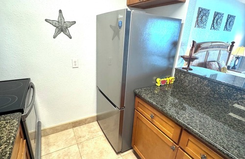Lahaina Apartment | Oceanfront Stunning Ocean Views in Paradise at Lahaina Shores Studio