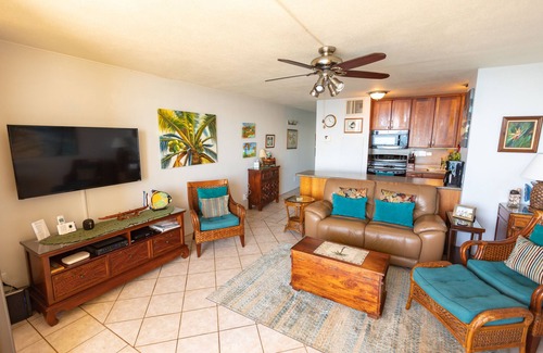 Kihei Condo | Oceanfront Sugar Beach 525 Tropical Condo, on the Beach,