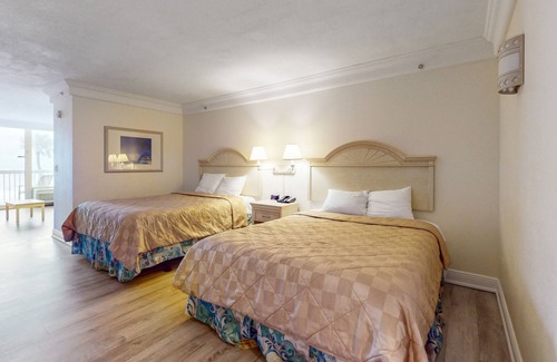 Ortona Park Hotel | Oceanfront suite with amazing views, gym & high-speed internet