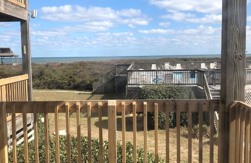 Duck Condo | OCEANFRONT@The Lucky Duck- 100% renovated, clean, cozy & well-appointed.