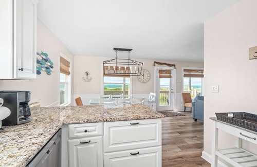 Emerald Isle Cottage | Oceanfront Updated 5BR Duplex. Dog friendly!
