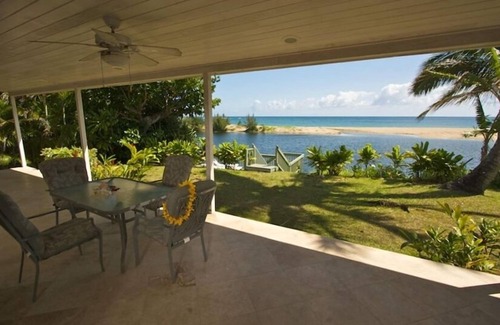 Wainiha House | Oceanfront Views * 3 Bedrooms With Baths * All Remodeled * Fabulous Beaches !