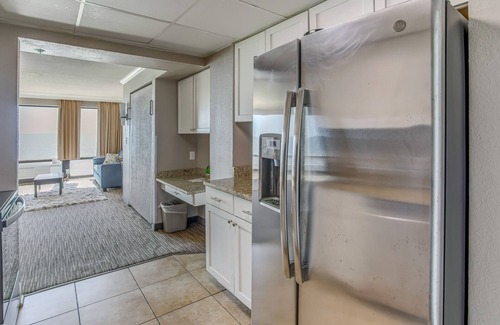 Myrtle Beach Condo | Oceanfront Views: Myrtle Beach Getaway w/Balcony!