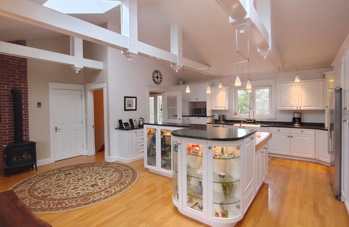 Glen Margaret Villa | Oceanfront Villa near Peggy's Cove with Private Dock