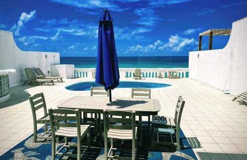 Nassau House | Oceanfront Villa with stunning views and private pool