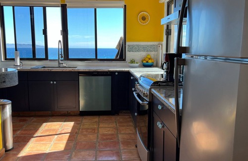 El Sargento House | Oceanfront w/private beach access El Sargento/La Ventana, 4bd, 3 ba w/lockout
