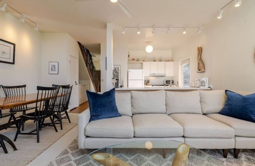 Watsonville House | Oceanfront With Views & Privacy