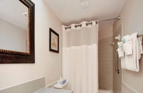 Tropic Resort | Oceanique Resort - Spacious 2 Bedroom W/Kitchen