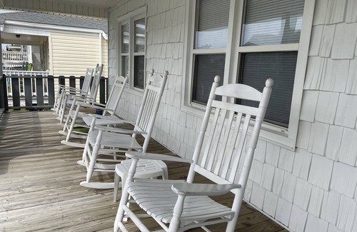 Ocean Isle Beach Cottage | OceanIsleBeach, NC/2nd Row Cottage/Access Just Across St/Rents Fri to Fri