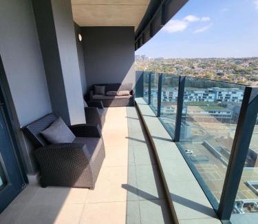 Umhlanga Apartment | Oceans Apartments Balcony Suites in the Radisson Blu Hotel Building Tower, Durban Umhlanga