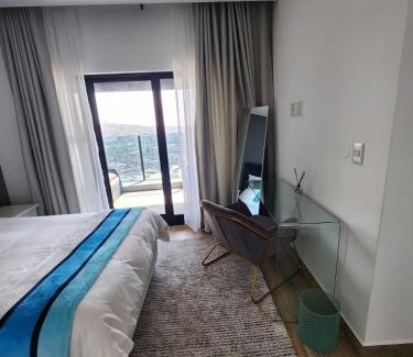 Umhlanga Apartment | Oceans Apartments Balcony Suites in the Radisson Blu Hotel Building Tower, Durban Umhlanga