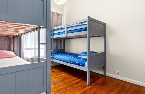 Sunderland Bay House | Oceans Rise in Sunderland Bay