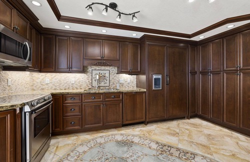 Hutchinson Island South Condo | Oceanside! 15th floor, 4 balconies & a movie room
