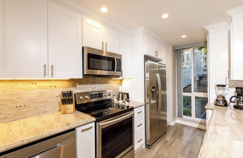 Townsite Condo | Oceanside Beach Condos