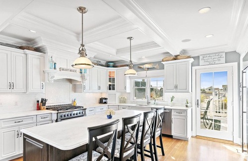 North Beach Haven House | Oceanside fully remodeled home with new furniture. Only 4 houses to the beach!