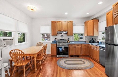 Gloucester House | Oceanside Village Home~Private Fenced Yard~Reserved Parking