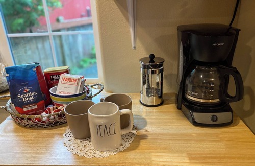 Kodiak Apartment | Oceanspray B&B:2-bedroom apartment in Kodiak where you'll feel the ocean spray!