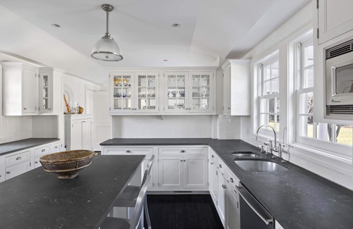 Village of Southampton House | Oceanstone by Rove - Villa with Pool & Beach Access